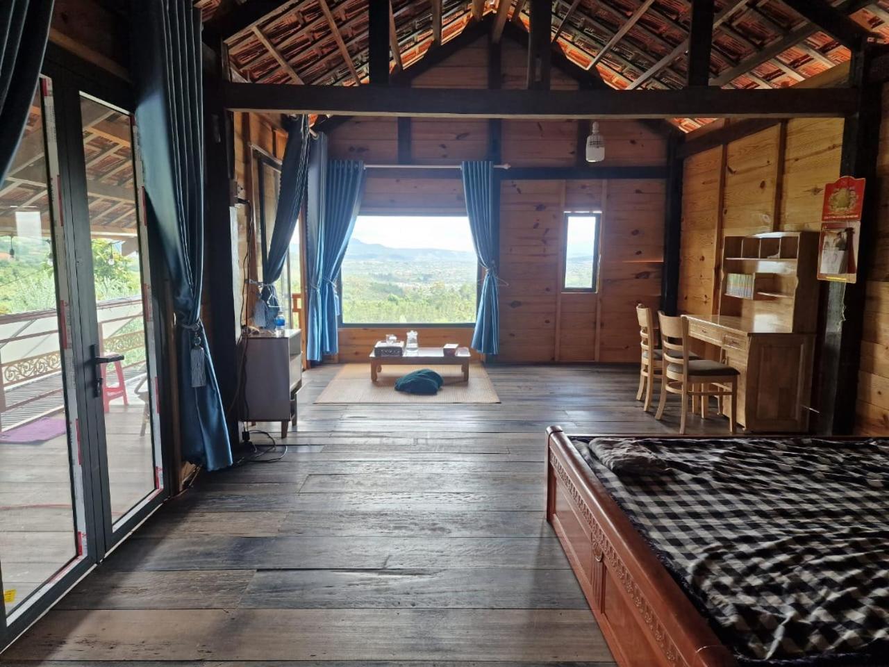 Farm Co Chu Tuan Ha Bed and Breakfast Dalat Rum bild
